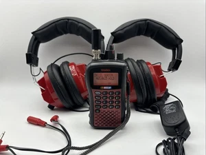 SELTENER Uniden SC230 NASCAR Rennscanner 2500 Kanal - mit Kopfhörern & Kabeln - Bild 1 von 19