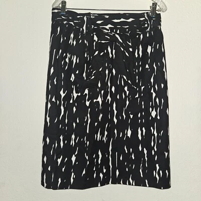 NUEVA Falda East 5th Negra Blanca Talla 6 Hasta la Rodilla Forrada con Cinturón Foto 1 de 4