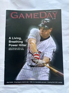 2005 Minnesota Twins Game Day Program Joe Nathan & Justin Morneau Auto Sign MLB - Picture 1 of 7
