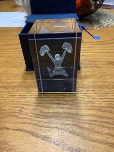 NIB. CHEERLEADER Decoration Laser Etched Crystal Glass/paperweight. - Picture 1 of 5