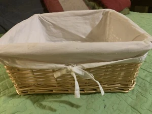 Großer quadratischer Weidenkorb mit Stofffutter 🧺 - Bild 1 von 6
