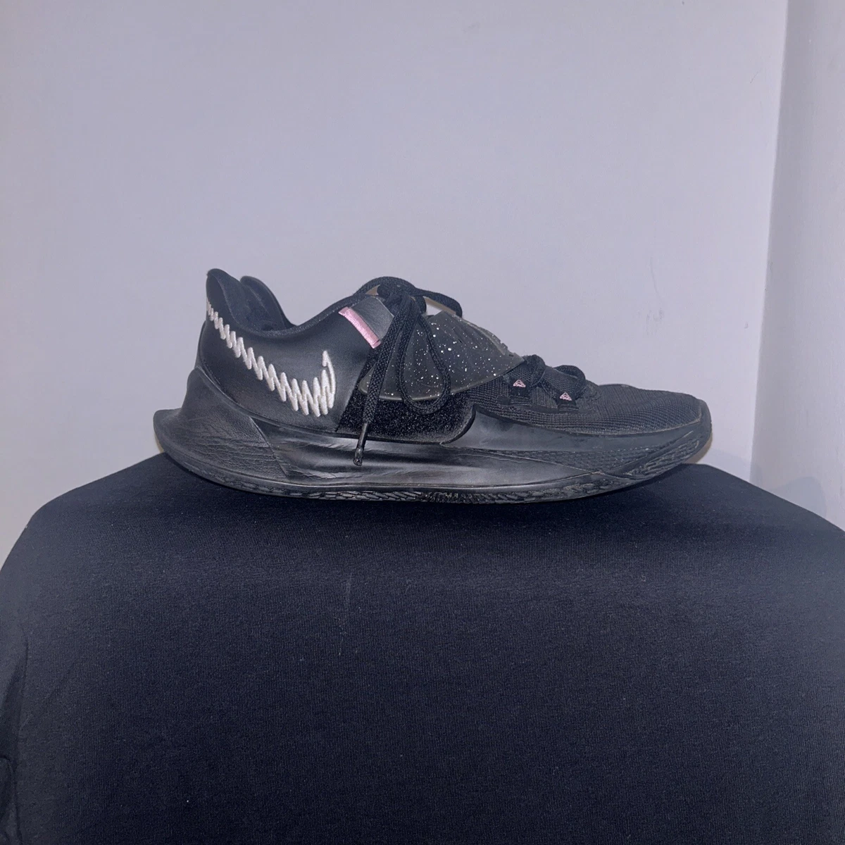 Nike Kyrie 3 EP Low Black for Sale | Authenticity Guaranteed | eBay