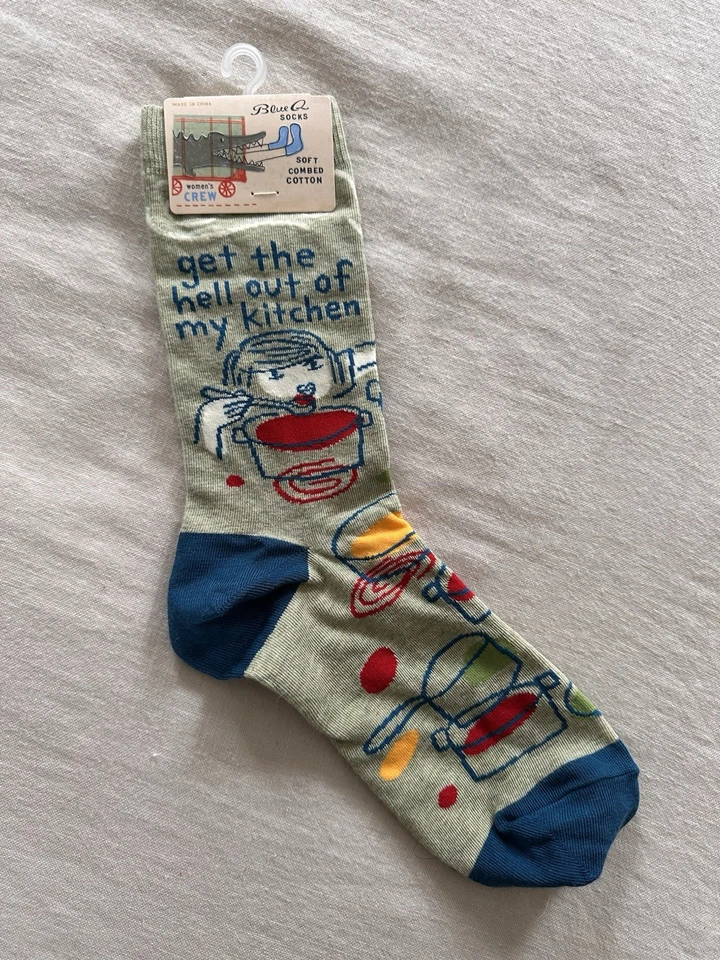 Calcetines de algodón suave azul Q "Get the Hell Out Of My Kitchen" para mujer talla 5-10 nuevos con etiquetas Foto 1 de 4