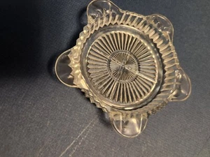 Vintage 1950 s Glass Ash Tray - Picture 1 of 2