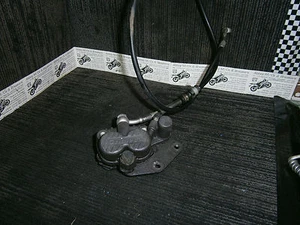 SACHS ROADSTER 125 2005 fornt brake calliper - Picture 1 of 6