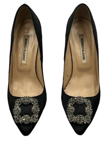 Manolo Blanhnik "Hangisi" decolte/tacchi neri con fibbia gioiello macchia taglia 38 - Foto 1 di 14