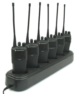 Set of 6x Motorola CP040 16-channel UHF Radio Walkie-Talkie + New Batteries - Picture 1 of 5