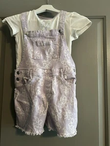 Girls Size 7 Jumper  - Picture 1 of 13