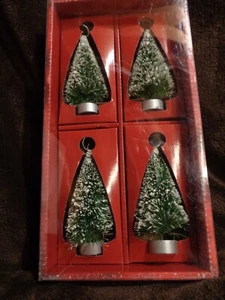 NEW ST. NICHOLAS SQUARE SET OF 4 PLACECARD HOLDERS ORIGINAL BOX SEALED - Picture 1 of 6