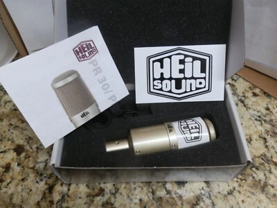 HEIL SOUND PR-30 DYNAMIC MICROPHONE FROM THE PRO SERIES NEW IN ORIGINAL BOX.MINT - Image 1 of 4
