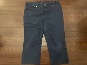 CHAPS Denim Woman's Mid-Rise Capri Jeans sz 12 - Picture 1 of 2