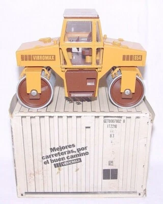 Conrad Germany 1:35 VIBROMAX W 854 ROAD ROLLER Construction Site Vehicle MIB`85! - Image 1 of 4