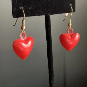 Vintage Red Jingle Metal Heart Dangle Fishhook Earrings Valentines Love - Picture 1 of 8
