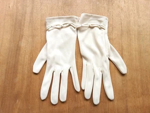 Vintage Unused 1960s Prova Cream Nylon Ladies Gloves Embellished Cuffs Size 7.5 - Picture 1 of 7