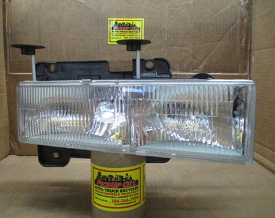 Chevrolet 1500 1990-1998 lado del pasajero derecho compuesto OEM-15602614 Foto 1 de 4