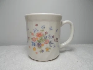 Vintage Arcopal France White Floral Flowers Coffee Tea Cup Mug - Picture 1 of 6