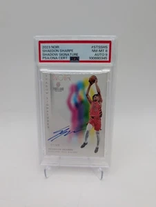 2023-24 Panini Noir Shaedon Sharpe Shadow Signature Auto /49 PSA 8 Auto 9 - Foto 1 di 2