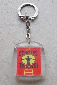 Ancien porte clefs clés vintage Echelles TENOVAL France rouge 1980s collection - Picture 1 of 3