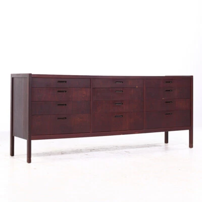 Cômoda Jack Cartwright for Founders Style meados do século nogueira 12 gavetas - Imagem 1 de 4