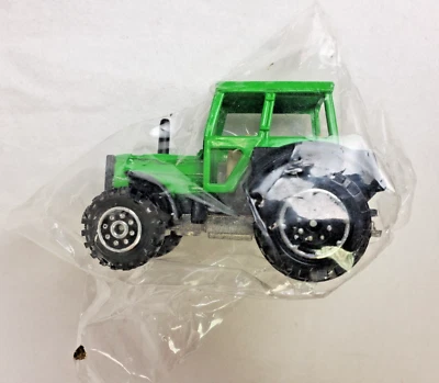 Tractor agrícola verde Deutz-Fahr 2 5/8" de largo hecho en China como nuevo en paquete sellado Foto 1 de 4