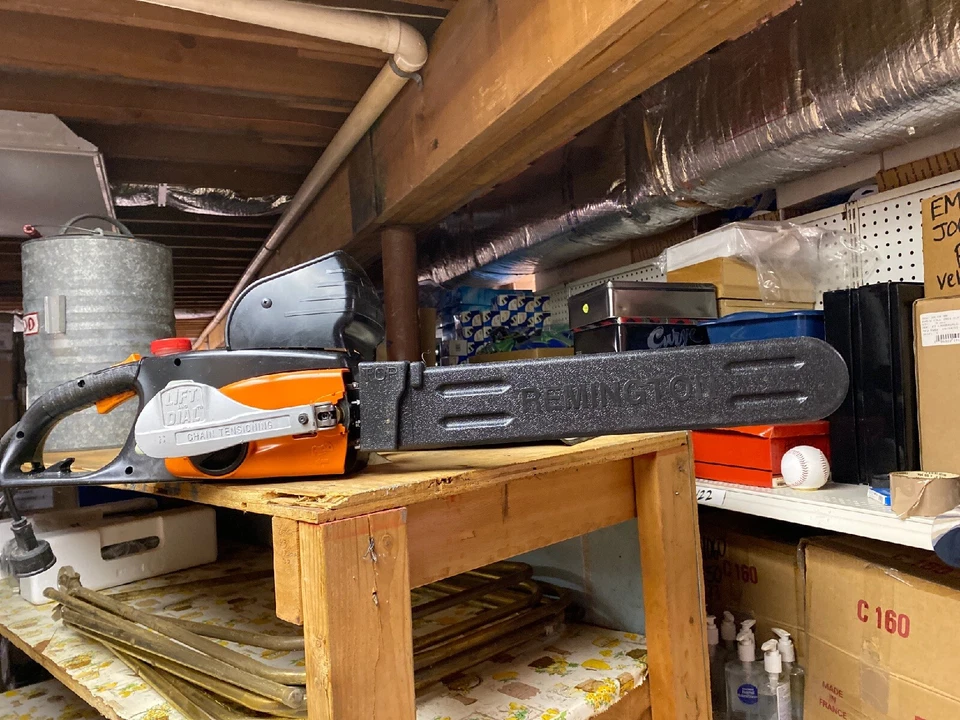 18" Electric ChainSaw by Remington 4.0 HP New But Non Running Needs Repair - Image 1 of 4