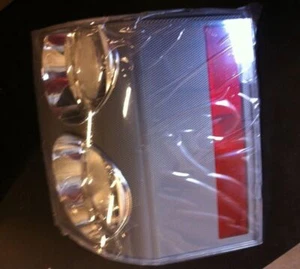 LUZ TRASERA BLANCA PASAJERO TRASERO DERECHO Ajuste LAND ROVER RANGO RÉPLICA ROVER - Imagen 1 de 5