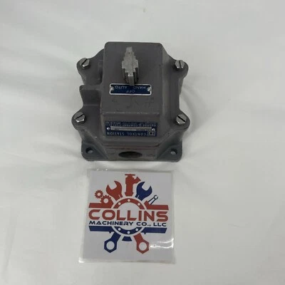 SQUARE D 9001 GW-123 234315 HOA Hand/Off/Auto Control Station Cast Iron - Image 1 of 4