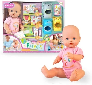Famosa NFN98000 Nenuco Cura & Ricicla Bambola 42cm con accessori pappa e cura de - Foto 1 di 7