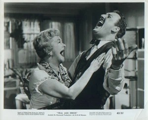 Peter Sellers Beryl Reid prueba y error 1963 8x10 - Imagen 1 de 1