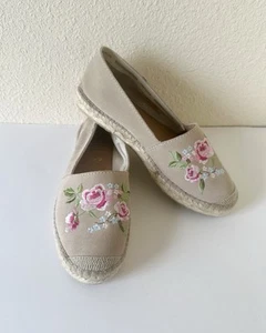 New FABIOLAS Beige Suede Floral Embroidered Espadrilles Shoes 39 8.5 NWOB - Picture 1 of 4