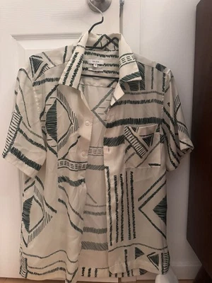 Camisa Blanca Para Hombre Reiss Estampado Tribal Manga Corta Botón Frontal Cuello Cubano M Foto 1 de 3
