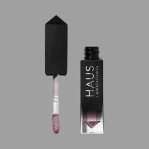 Haus Laboratories de Lady Gaga - Polvo líquido brillante de ataque glamoroso - ROSA B*TCH - Imagen 1 de 4