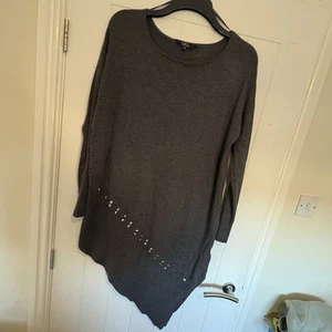 Size UK 16 STAR JULIEN MACDONALD Grey Asymmetric Tunic Jumper Dip Hem Studs - Picture 1 of 6