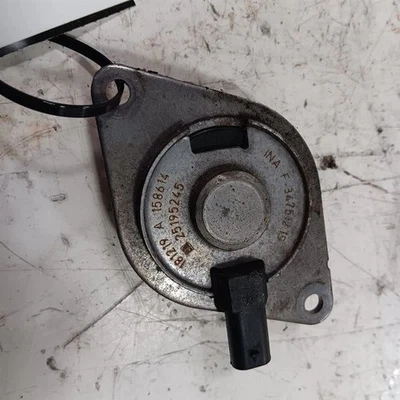 Válvula de control de aceite de engranaje de distribución variable Buick Encore culata de solenoide 2017 Foto 1 de 4