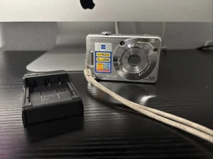 Sony Cyber-shot DSC-W50 6.0MP Digital Compact Camera 3x Optical Zoom - Tested - Picture 1 of 7