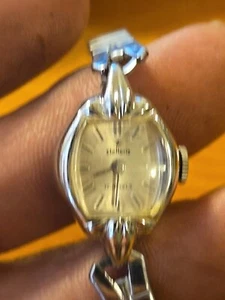 Vintage Ladies Wind Up Stellaris Wristwatch Running - Picture 1 of 8