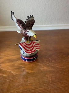 Ceramic Trinket Box Jewelry/Pill Box Storage American Flag & Eagle. - Picture 1 of 8