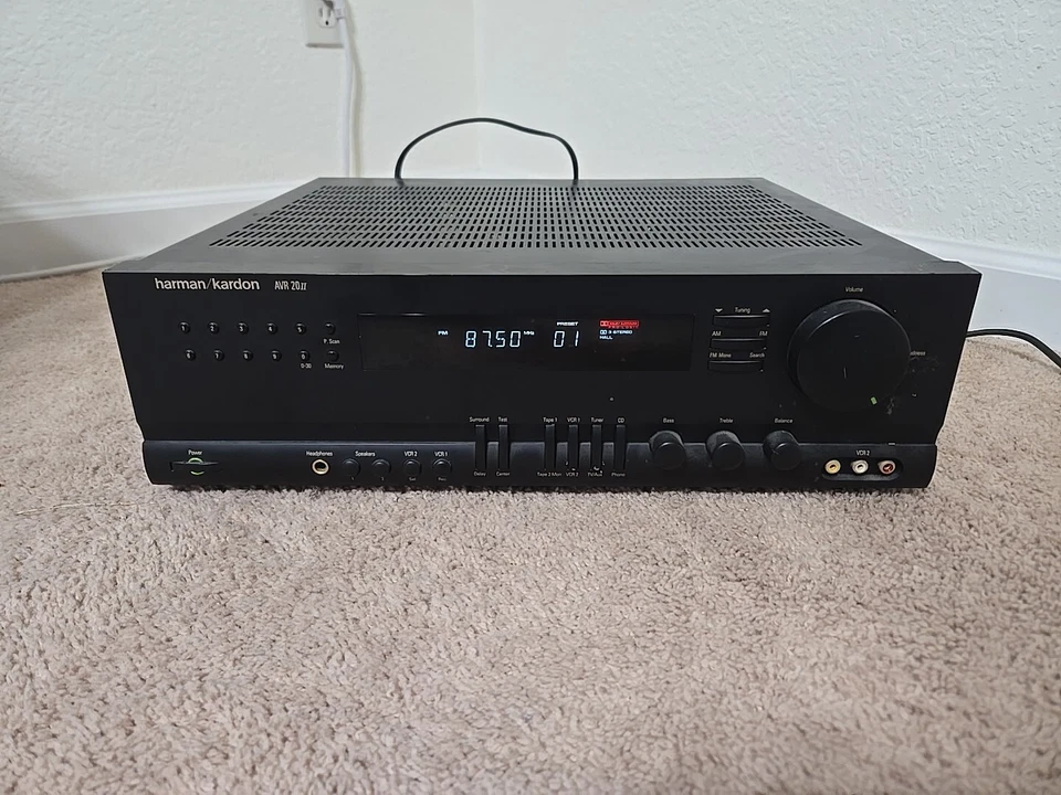 Harman Kardon AVR20 II Surround Sound Stereo Receiver 5.1 Digital Tested  Works - Image 1 of 4