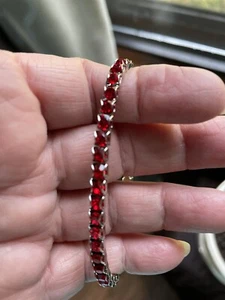 Touchstone Crystal by Swarovski JULI Geburtstag Stretch Armband Indianer Siam Farbe - Bild 1 von 7