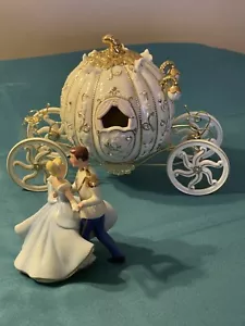 LENOX Disney L’allenatore illuminato incantato di Cenerentola e Principe *NUOVO* - Foto 1 di 19