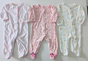 3 Pc's Girl's Size: 6 Months Carter's Long Sleeve Sleepers Hearts, Lady Bugs - Picture 1 of 16