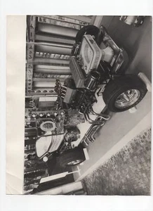 Cochecito de baño/baño diseñado por George Barris 1970 foto de prensa - Imagen 1 de 2