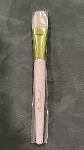 Too Faced Pink & Gold Foundation/Concealer Brush - Picture 1 of 2