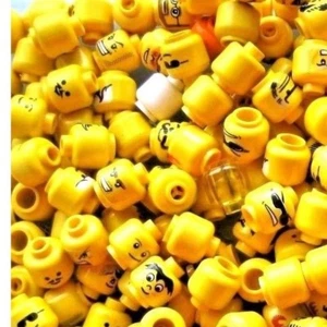 ☀️NUEVO LEGO Minifigura Lote de 20 Cabezas Diferentes Mini Figura Figura Mezcla Aleatoria  - Imagen 1 de 6