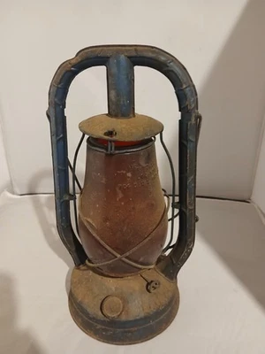 2 Antique Deitz Lanterns No Reserve - Image 1 of 4