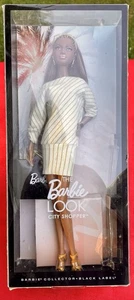 Muñeca Mattel The Barbie Look 2012 City Shopper Collector etiqueta negra - Imagen 1 de 5