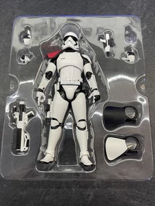 S H Figuarts First Order Stormtrooper Star Wars Force Awakens 6 Inch Fig Bandai - Picture 1 of 1