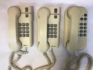 Lot de 3 téléphones NT NORTEL vintage grade A) - Photo 1 sur 3