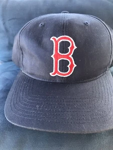 BOSTON RED SOX - MLB BLAUE BASEBALLMÜTZE - DRUCKKNOPFLASCHE-STIL - Bild 1 von 2