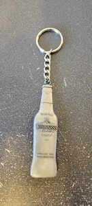 Schlüsselanhänger Flaschenöffner St James's Gate Brauerei Guinness Fassbier Vintage - Bild 1 von 3